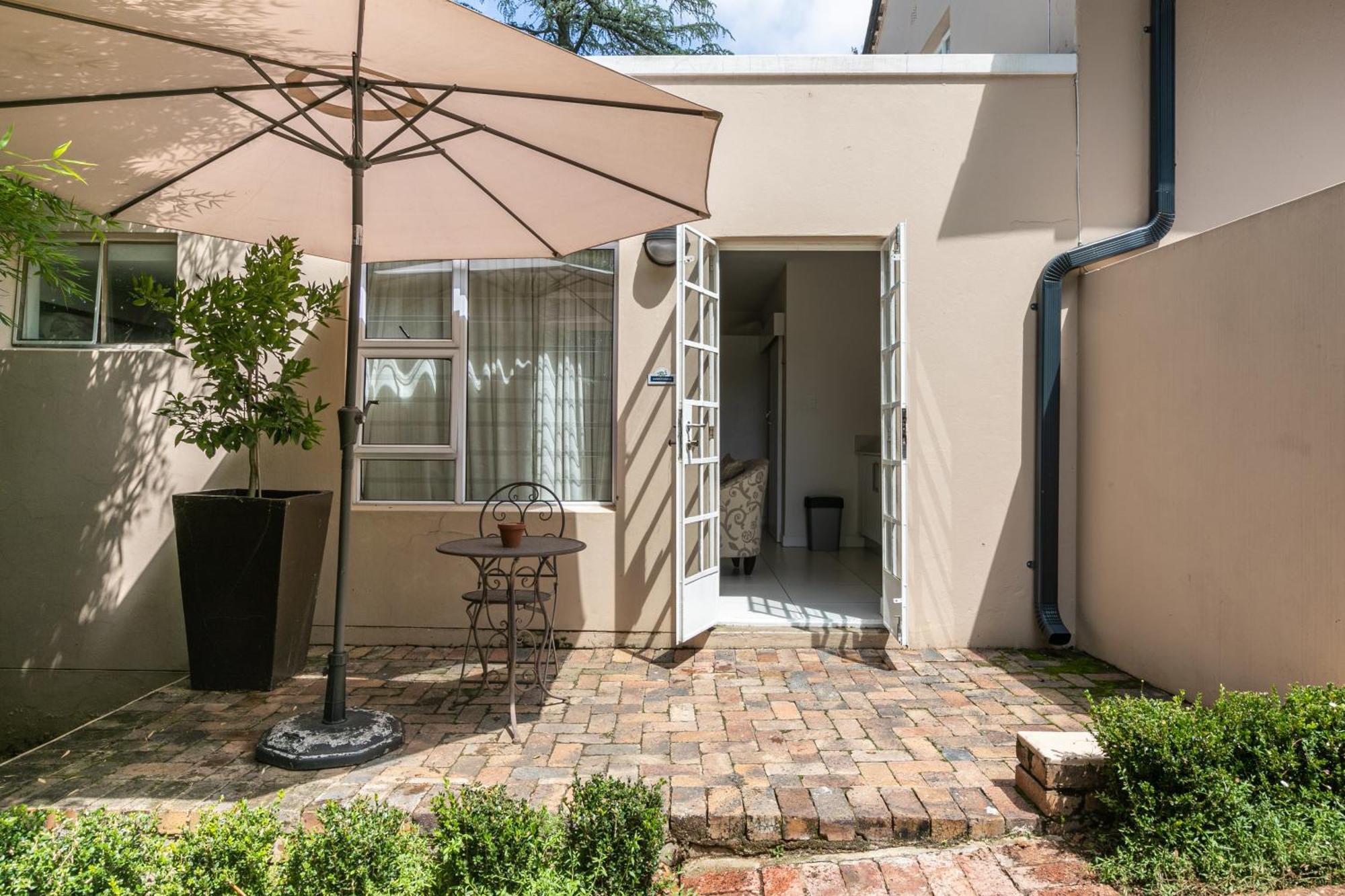 Emmarentia Guest House جوهانسبورغ المظهر الخارجي الصورة